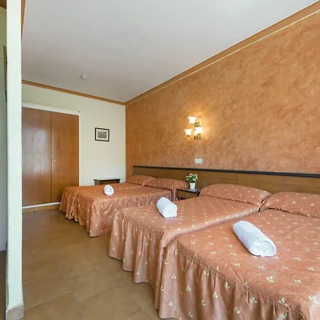 Marisol Hotel 2*