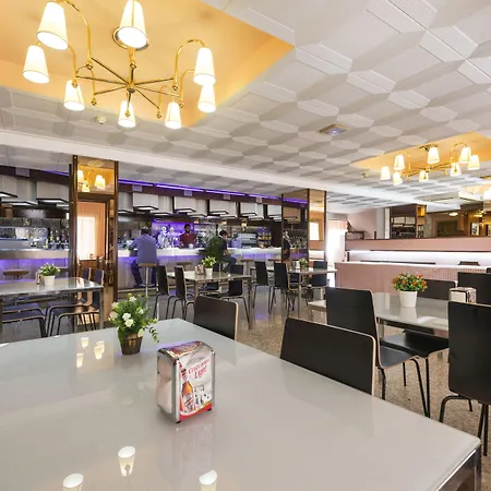 Marisol Hotel 2*